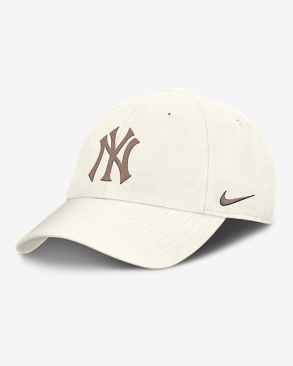 NIKE×YANKEES Club CAP New York Yankees Club Men's Nike MLB Adjustable Hat. Nike.com